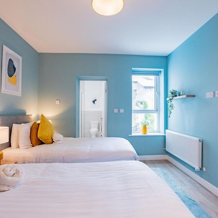 הוילה דבלין The Large Group House -Sleeps 21 מראה חיצוני תמונה