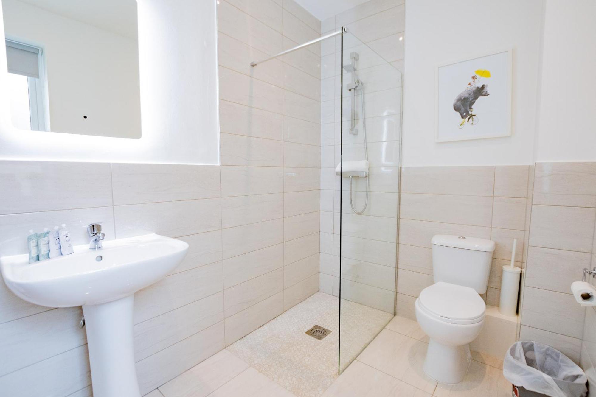 הוילה דבלין The Large Group House -Sleeps 21 מראה חיצוני תמונה