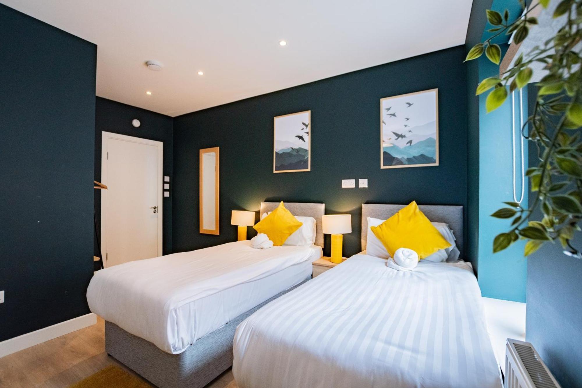 הוילה דבלין The Large Group House -Sleeps 21 מראה חיצוני תמונה