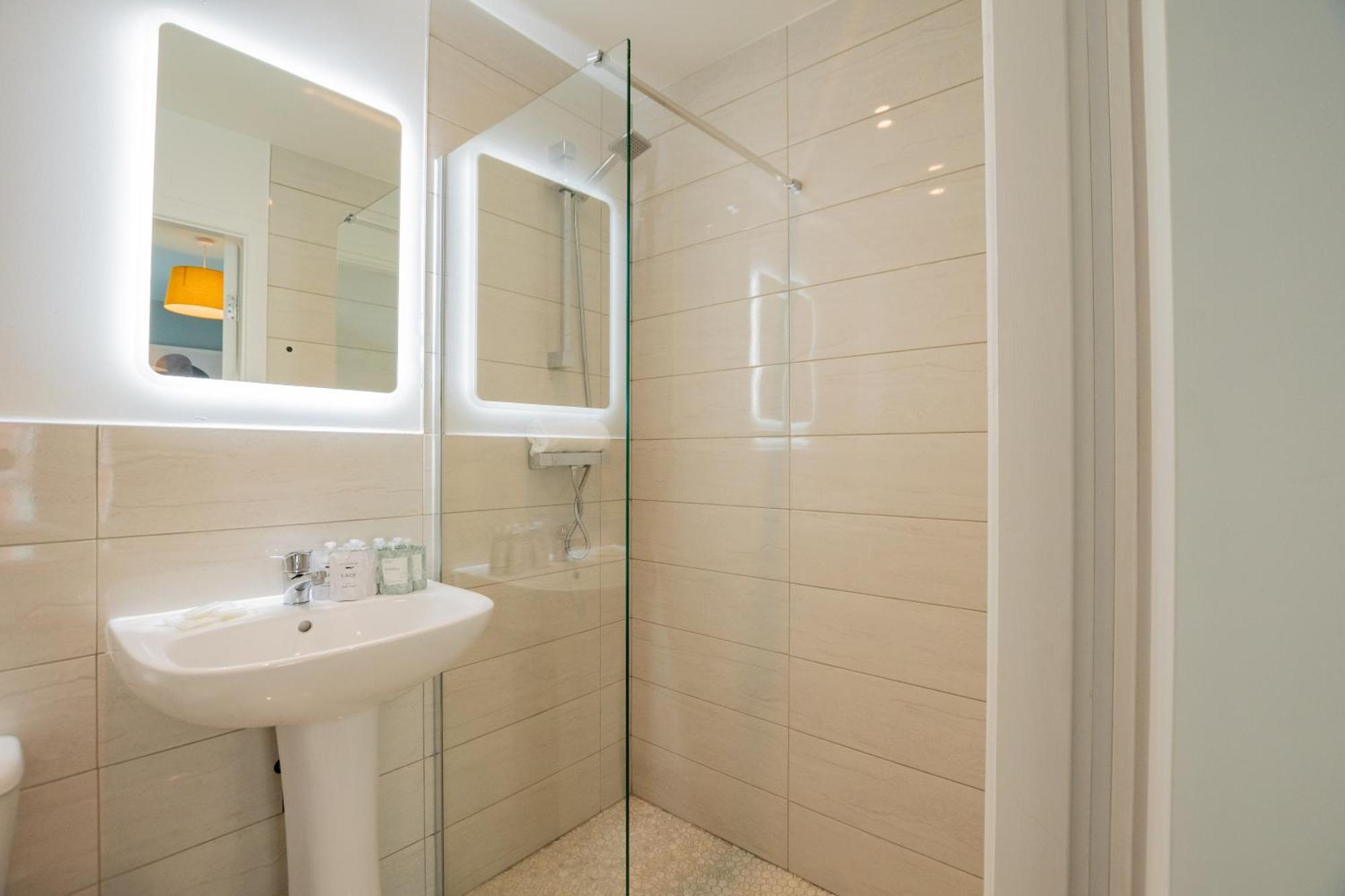 הוילה דבלין The Large Group House -Sleeps 21 מראה חיצוני תמונה